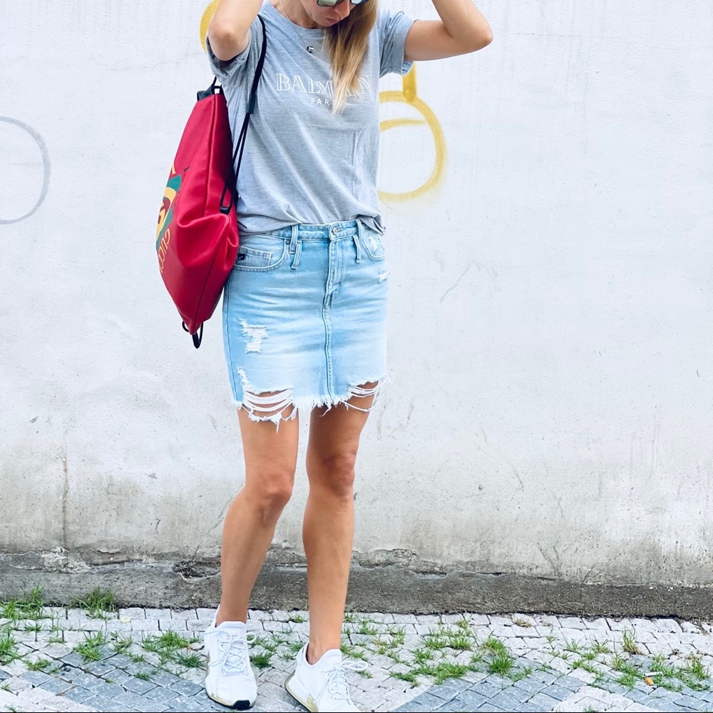 Gucci Red Leather Drawstring Backpack - image 4